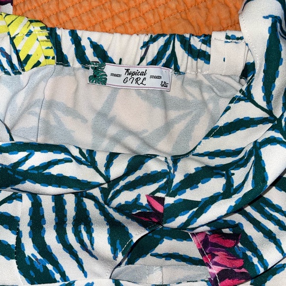 Tropical Shorts Romper - Size Small - Picture 6 of 7